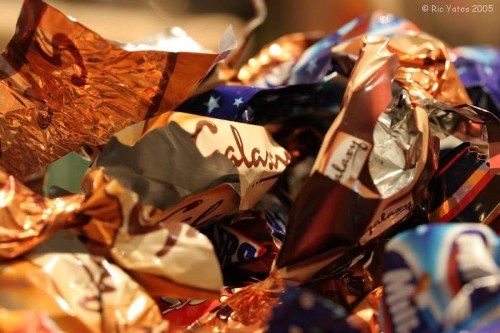 Graphic indicating user cookie control options